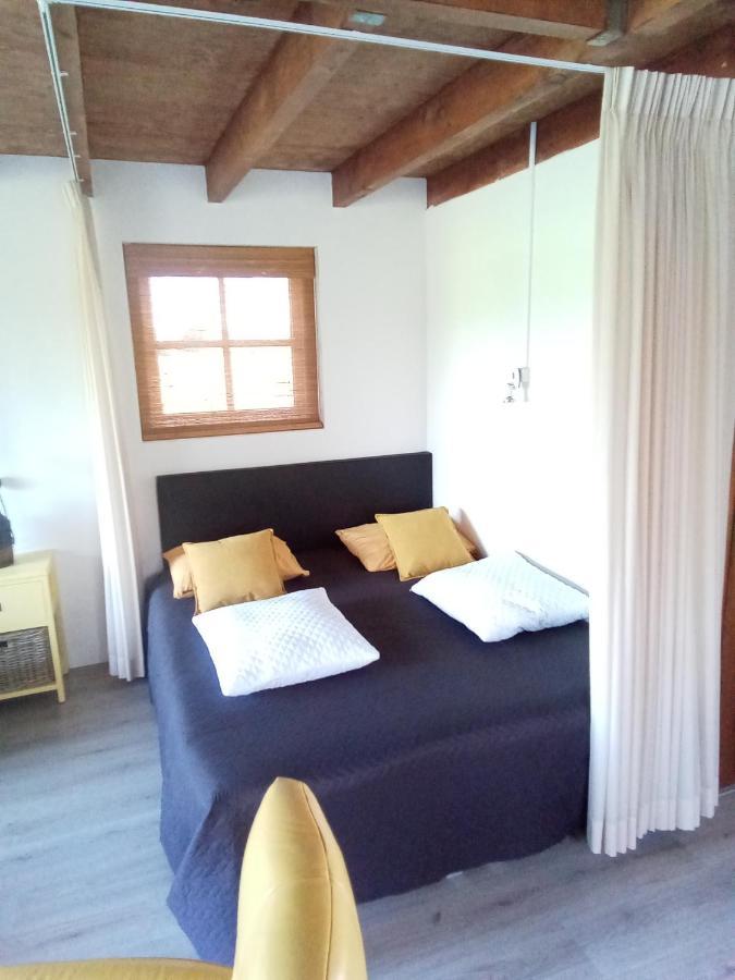 Bed and Breakfast De Indiaan Noord-Scharwoude Exterior foto