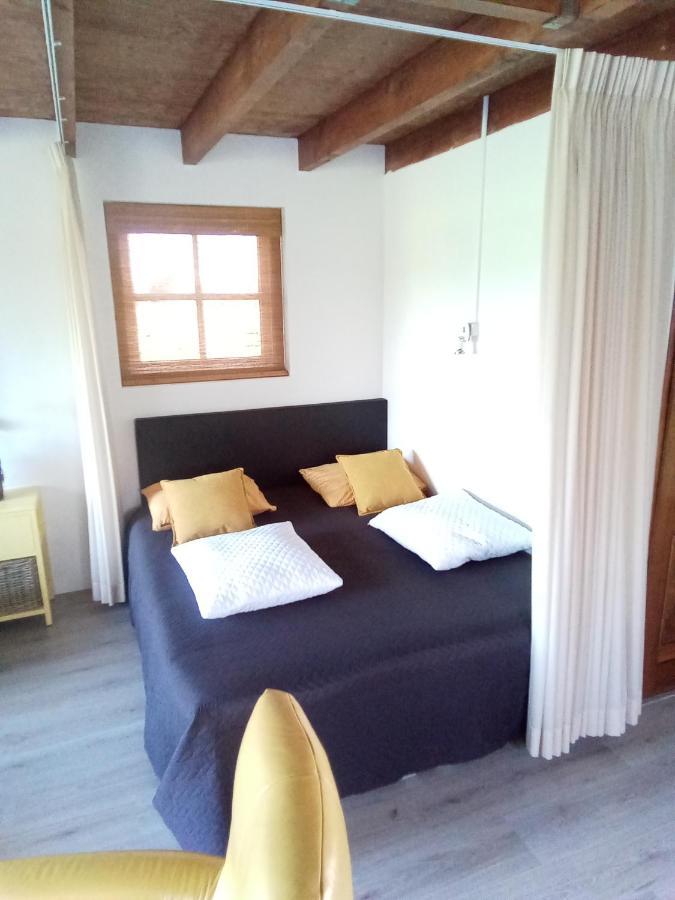 Bed and Breakfast De Indiaan Noord-Scharwoude Exterior foto